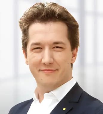 Pawlowski-Sebastian_345x380px