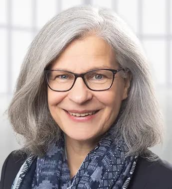 Jacobs-Bettina_345x380px