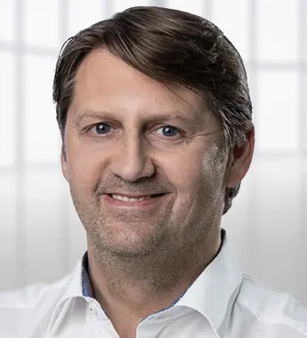 Makowski-Martin_345x380px