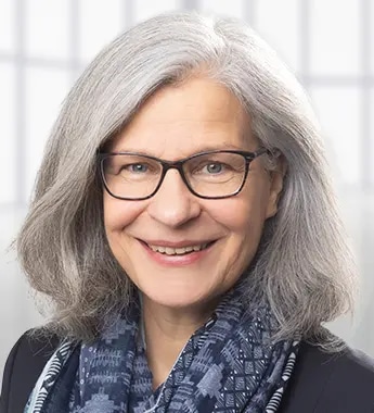 Jacobs-Bettina_345x380px